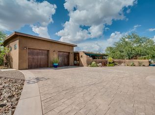 1562 W Dawn Dr N, Tucson, AZ 85704