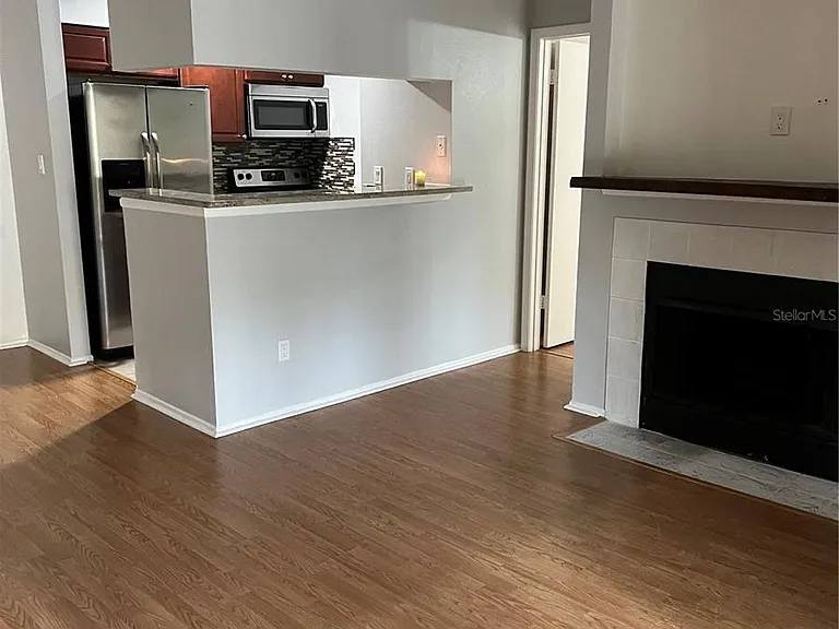 8643 Mallard Reserve Dr #202 — Photo 6