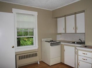 83 College Ave APT 3, Waterville, ME 04901