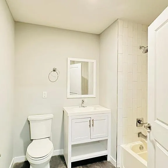 77 Park Ave #.10 — Photo 4