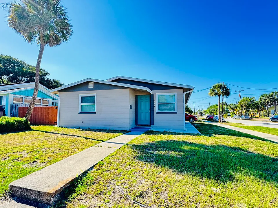 901 N Peninsula Dr #227