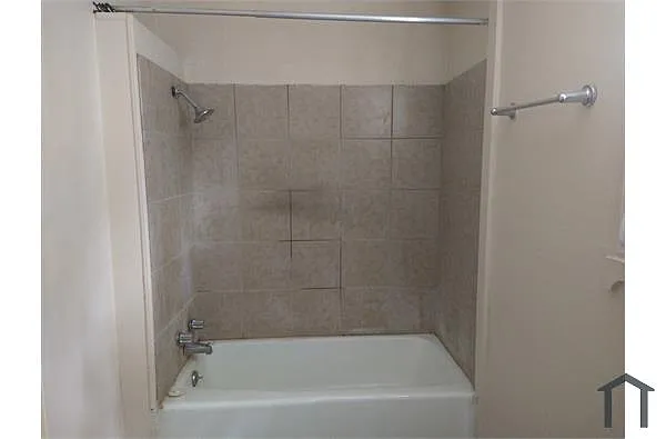 Building Photo - 2943 Avenue Z