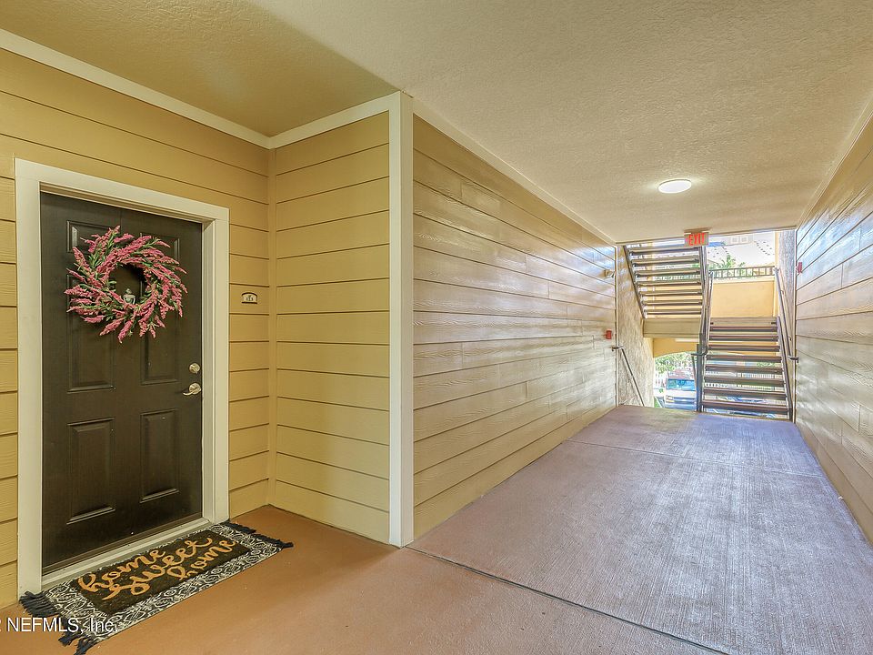 1st image of 8539 GATE Parkway W #123
