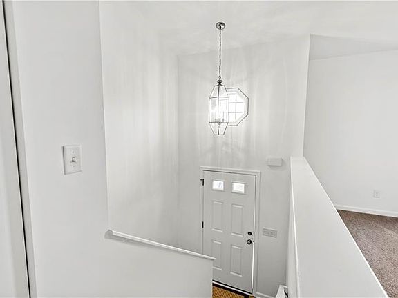 3rd image of 324 Kennett Dr