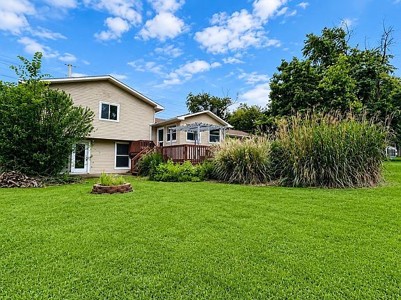 2nd image of 716 Hazelhurst Cir