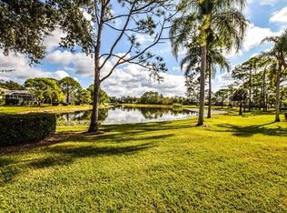 834 Montrose Dr #9, Venice, FL 34293