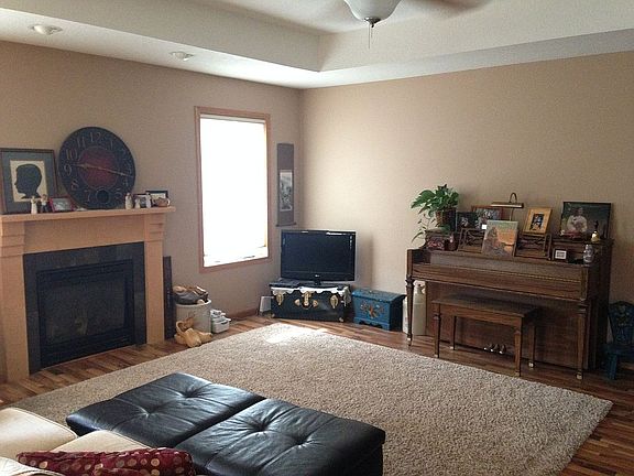 Tray ceiling in open LR