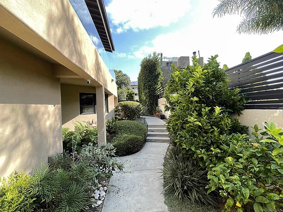 5th image of 980 Gage Dr