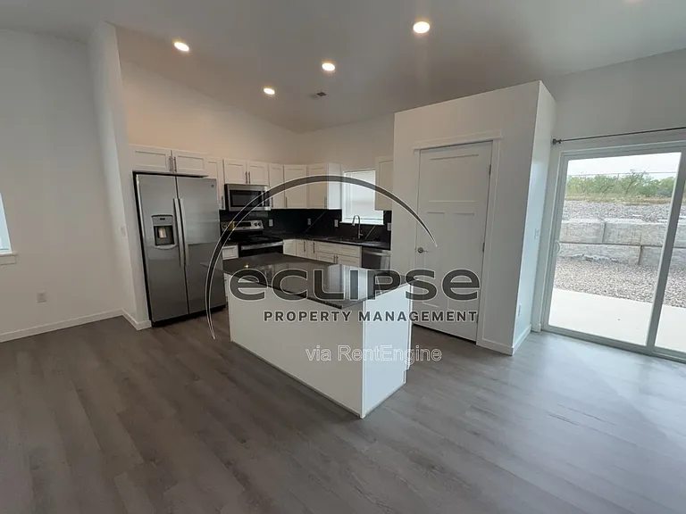 147 Buena Vista Dr — Photo 14