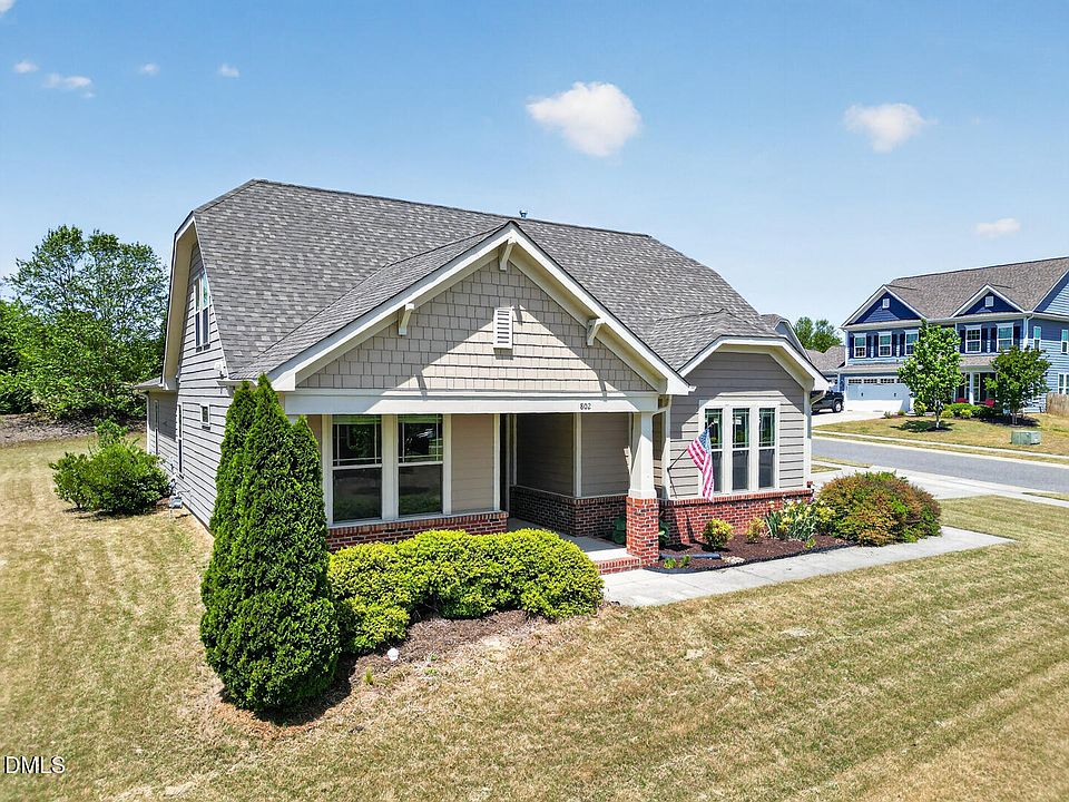 1st image of 802 King Lake Ct