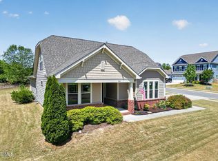 802 King Lake Ct, Fuquay Varina, NC 27526
