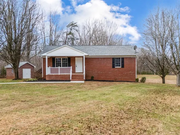 2365 Police Tower Rd, Appomattox, VA 24522