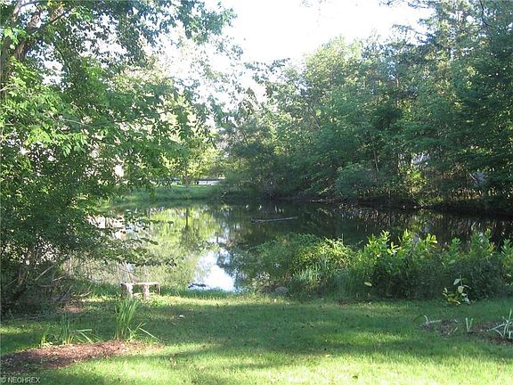 3rd image of 705 Echo Dr
