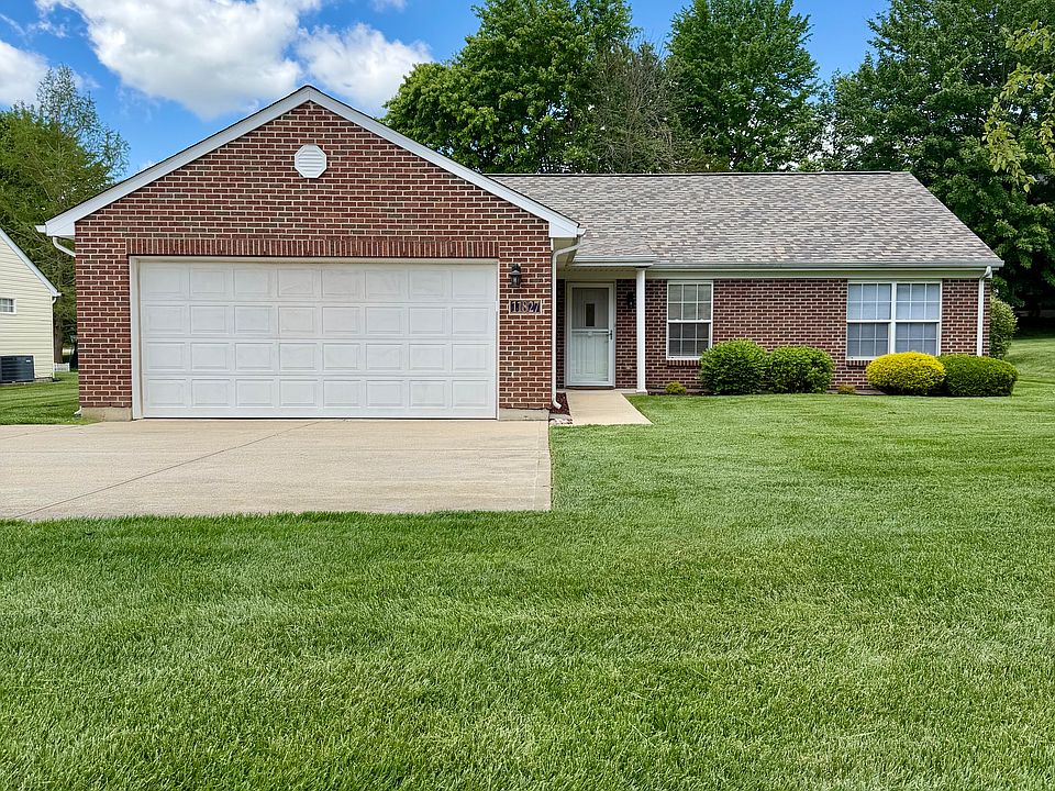 Beautiful and updated ranch home located in Loveland.