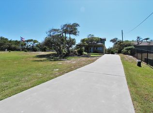 611 S Fulton Beach Rd, Rockport, TX 78382
