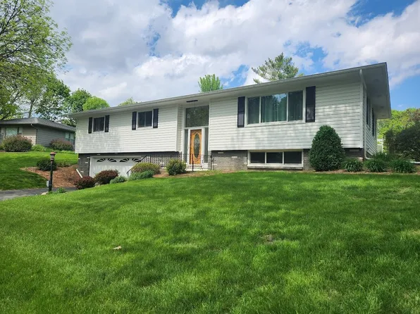 343 South Lexington Drive, Janesville, WI 53545