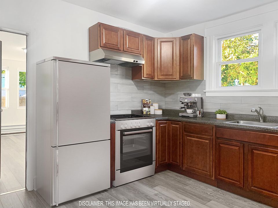 1st image of 105 Berkshire Pl #1
