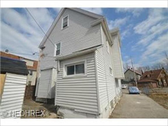 2nd image of 1428 E 95th St