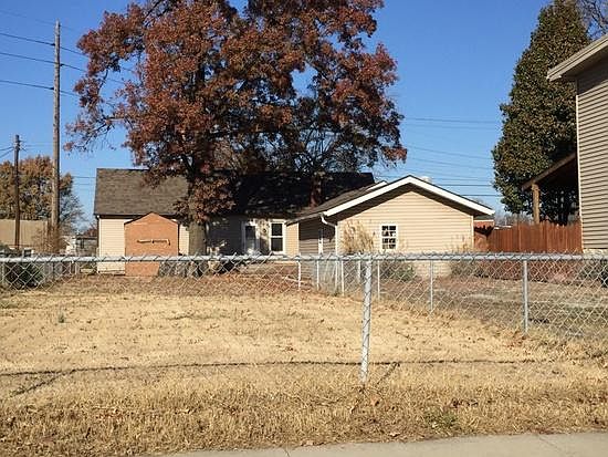 1st image of 2215 E 25th St