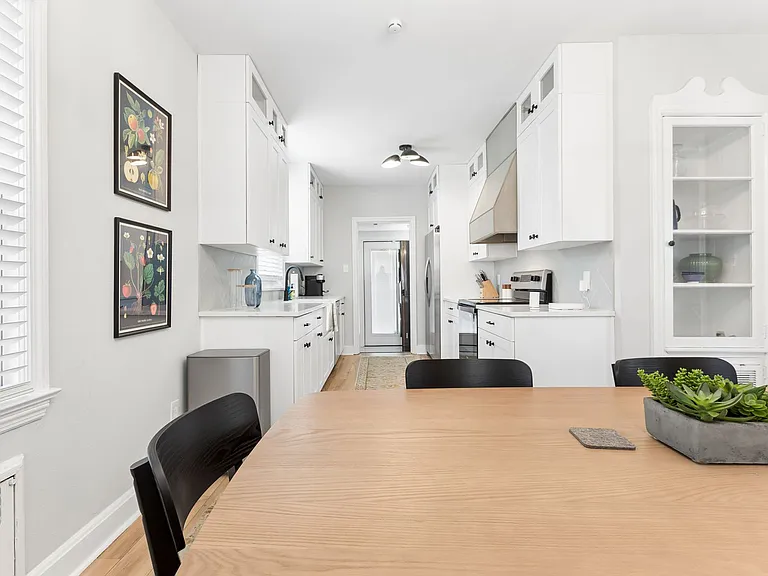 910 Baldwin Ave — Photo 23