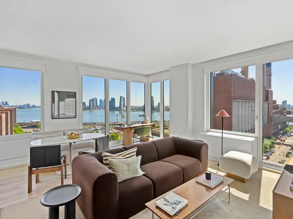 644 E 14th St, New York, NY