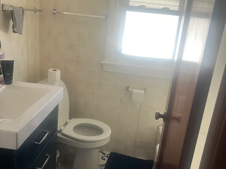 255 Waite Ave — Photo 6