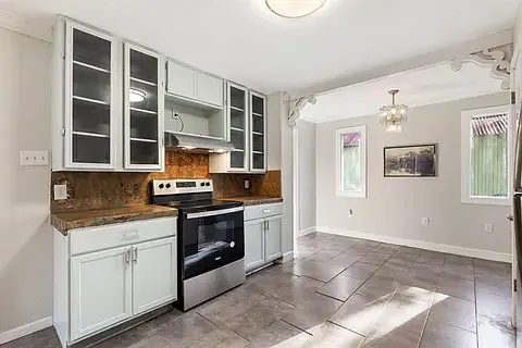 1005 Saint Lawrence River Rd — Photo 10