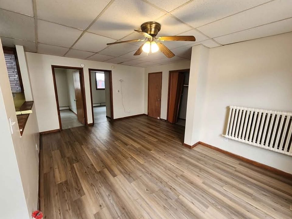 1st image of 1130 E 9th St #11356635