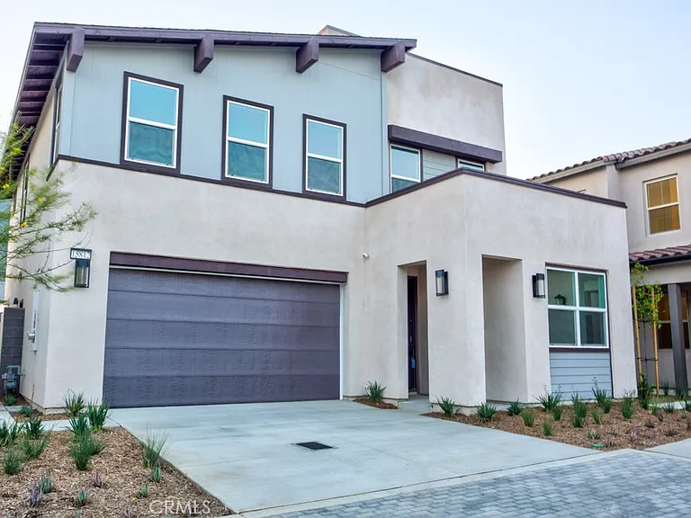 15812 Caterpillar Dr — Photo 1
