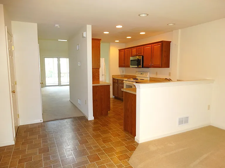 1169 Hammon Ave — Photo 5