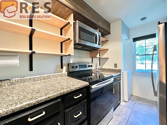 3rd image of 10104 W Dartmouth Ave