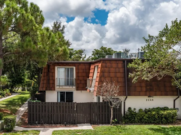 2244 White Pine Circle #B, Greenacres, FL 33415