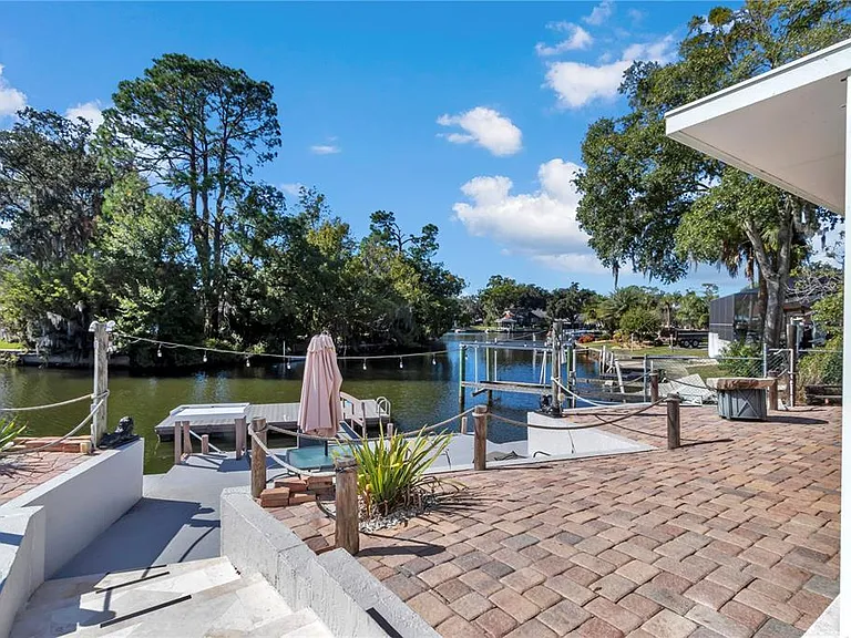 1542 SE Pinwheel Dr — Photo 9