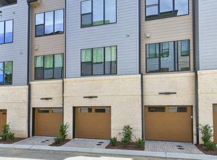 407 Chatham View Rd, Cary, NC 27511