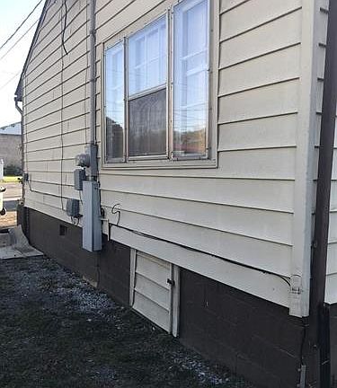 2nd image of 207 Brown Ave #0