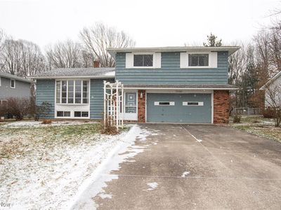 32985 Charmwood Oval, Solon, OH, 44139