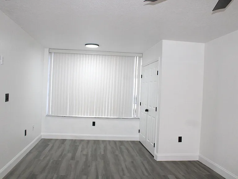 2820 Oakland Forest Dr #106 — Photo 2