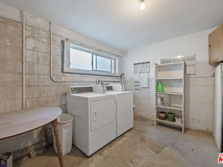 10653 Holman Ave #4 — Photo 22