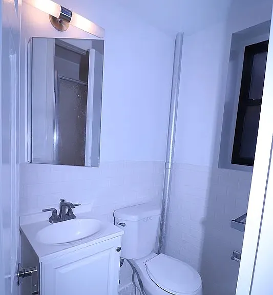 3415 Parsons Blvd #4R — Photo 16