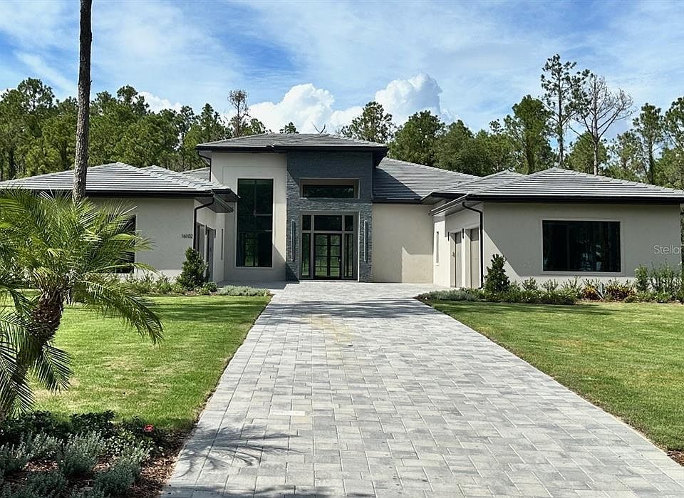 1st image of 16102 Pendio Dr