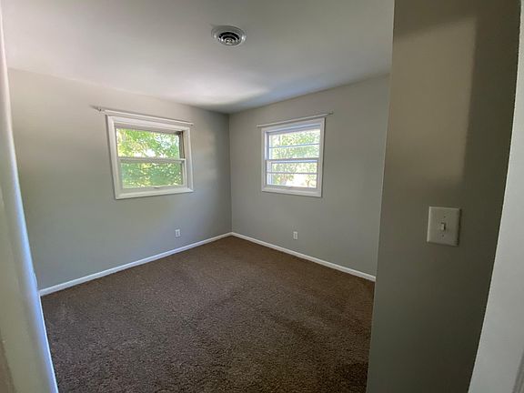 5th image of 8217 Park State Dr #201