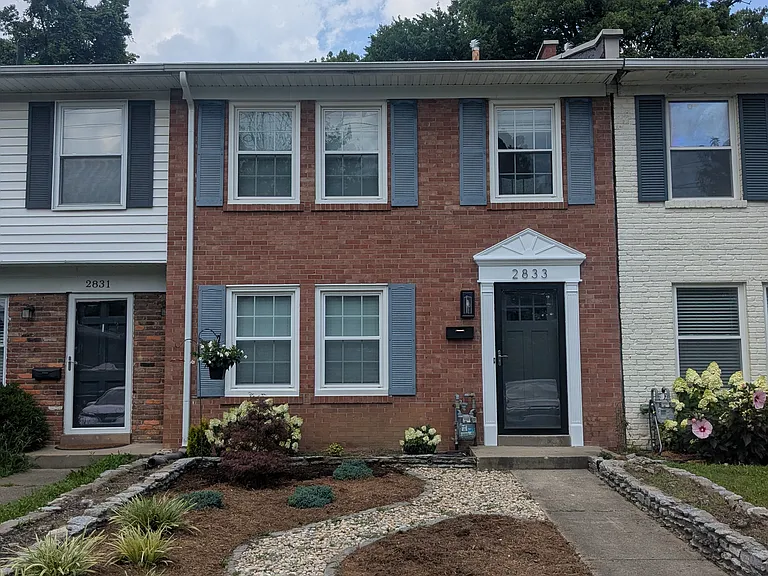 2833 Bexley Ct — Photo 1