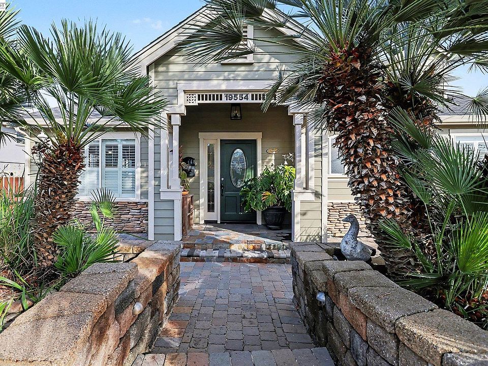 1st image of 19554 Alana Rd