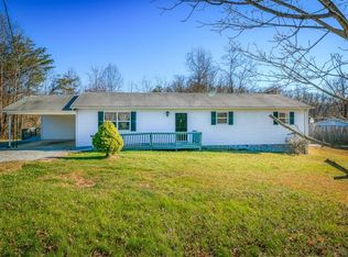146 Redwood Dr, Elizabethton, TN 37643