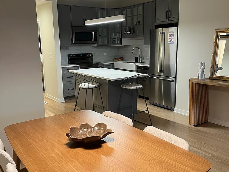 3323 N Paulina St #4B — Photo 4