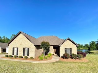 62 Century Ct, Wetumpka, AL 36092