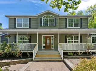 17 South Rd, Winthrop, ME 04364