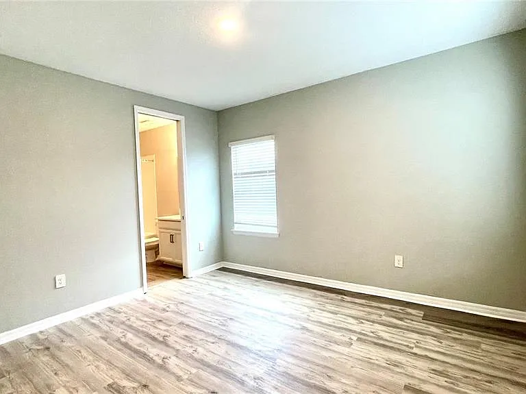 2853 High Pointe St — Photo 25