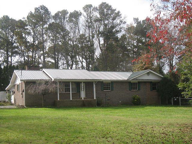 1st image of 408 Earl Garner Dr