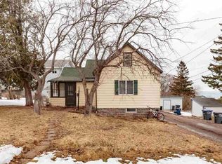 118 1/2 W 10th St, Duluth, MN 55806